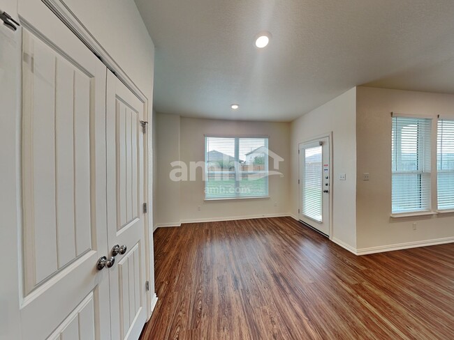Building Photo - 324 Aspen Waters