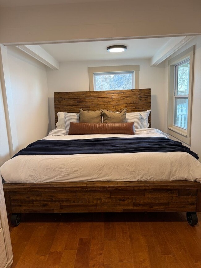 Building Photo - Fully Furnished Sloan's Lake 2 bedroom home