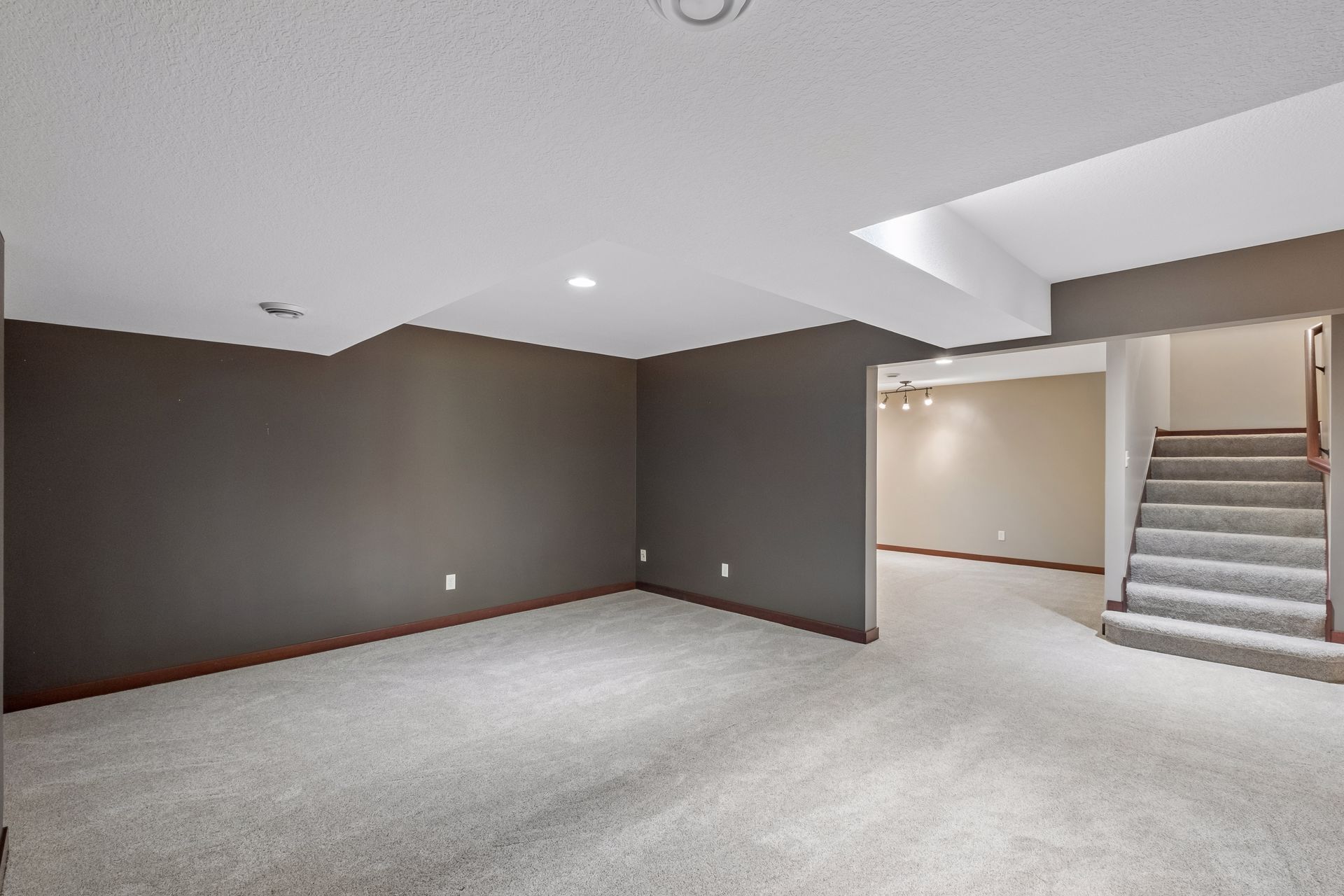 Building Photo - 14272 Grantaire Ln N