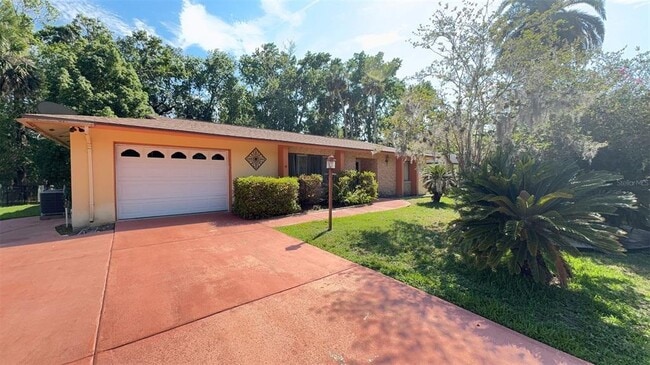 Primary Photo - 18 Black Alder Dr