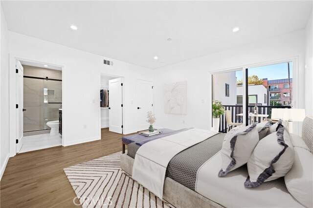 Building Photo - 1342 N Kingsley Dr