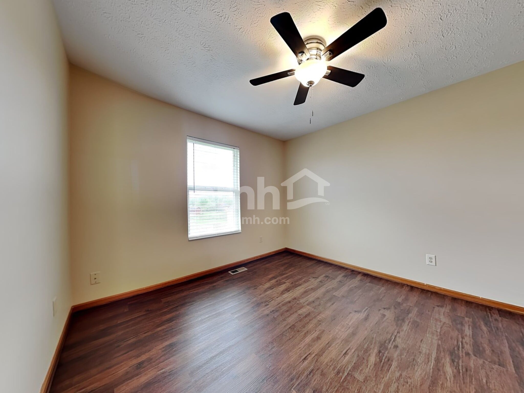 Building Photo - 6585 Taylor Trace Ln