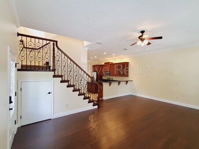 Building Photo - 1381 Orchid Ave