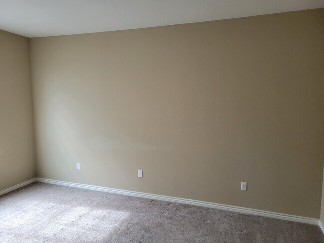 Building Photo - Dancing Willows - 2 Bedroom, 2 Bathroom Condo (11LO#101)