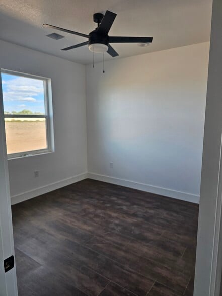 Building Photo - 1551 Paper Mill Rd