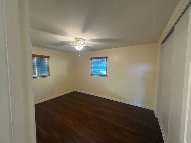 Building Photo - Stunning 2-bedroom, 1.5-bath Modern home i...