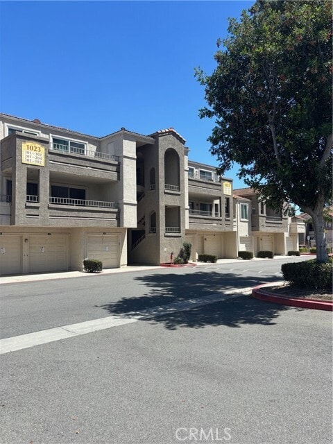 Building Photo - 1023 Vista Del Cerro Dr