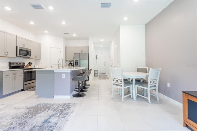 Building Photo - 8473 Lunar Skye St
