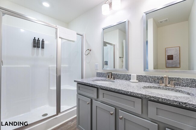 Building Photo - 3164 Mulberry Blvd