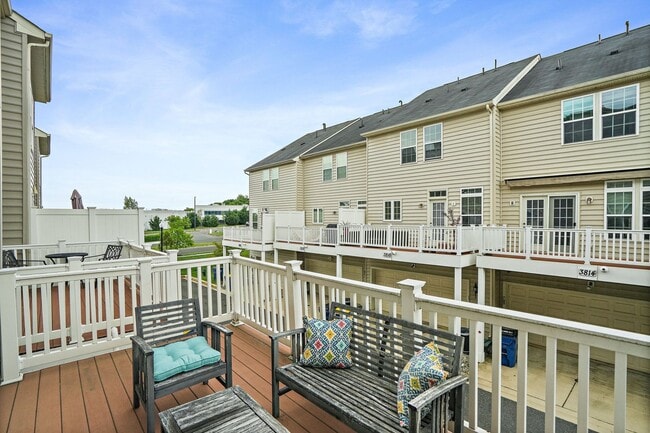 Building Photo - Amazing Opportunity in The Villages at Dak...