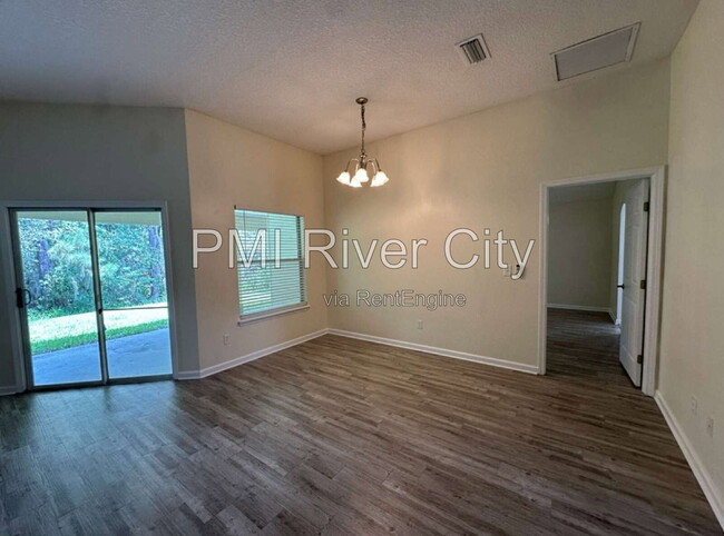 Building Photo - 533 Alice Cove Ct