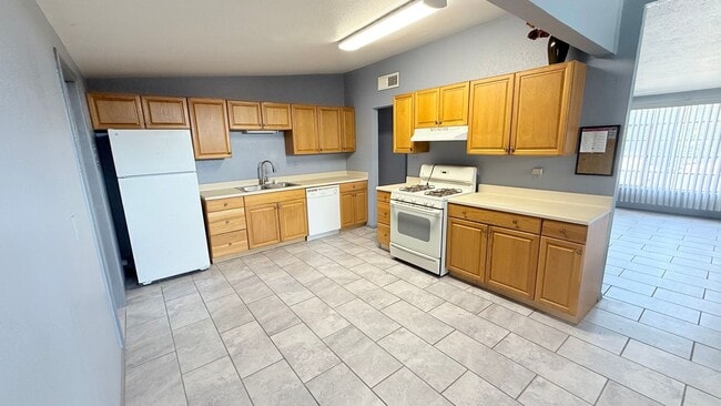 Building Photo - Artistic Home in the Heart of Las Cruces