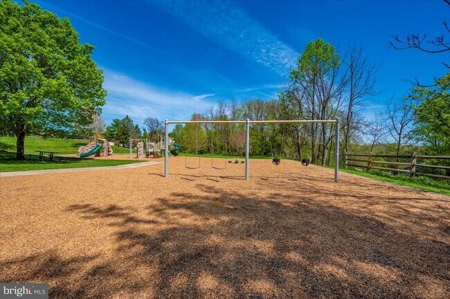 Building Photo - 6251 Walleye Pl