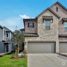 Building Photo - 555 Longleaf Pine Dr