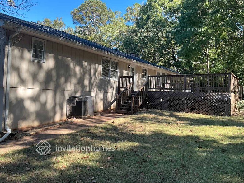 Building Photo - 150 Kay Cir