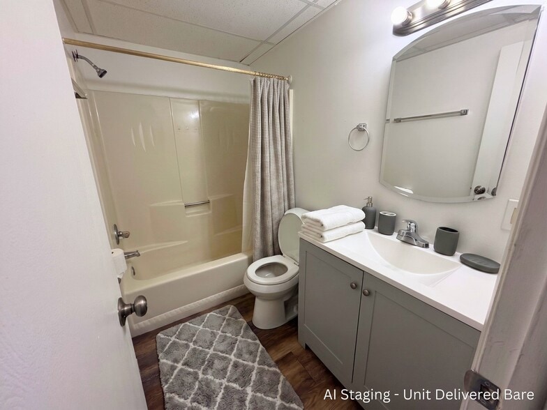 Building Photo - 2443 Echo Valley Dr