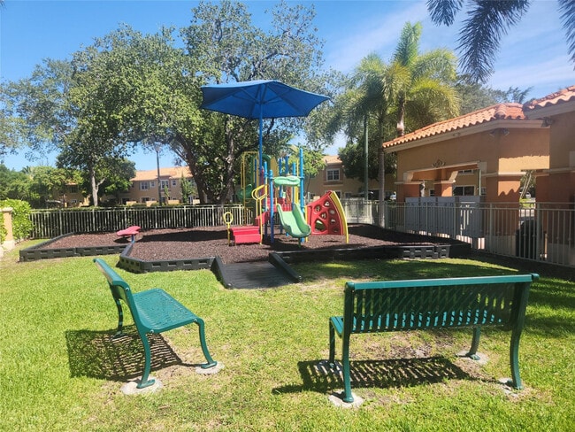 Building Photo - 4915 Tradewinds Ter