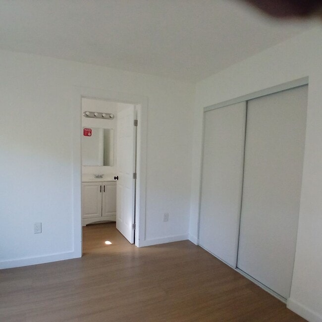 Building Photo - Oakpark Detached ADU