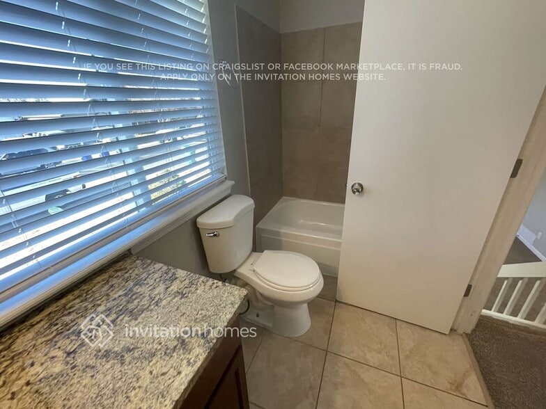 Building Photo - 4572 S Buckley Way