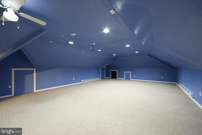 Building Photo - 1401 Hampstead Ct