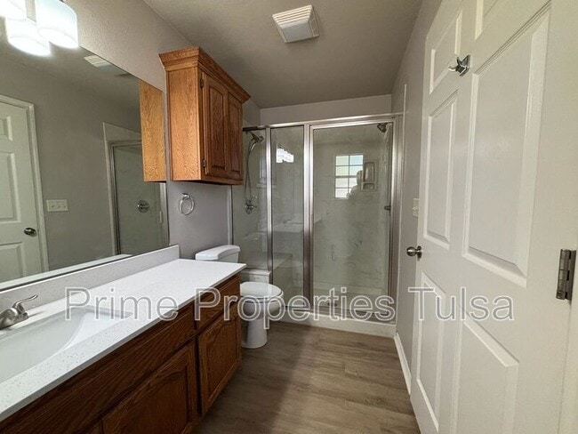 Building Photo - 10333 E 112th St S