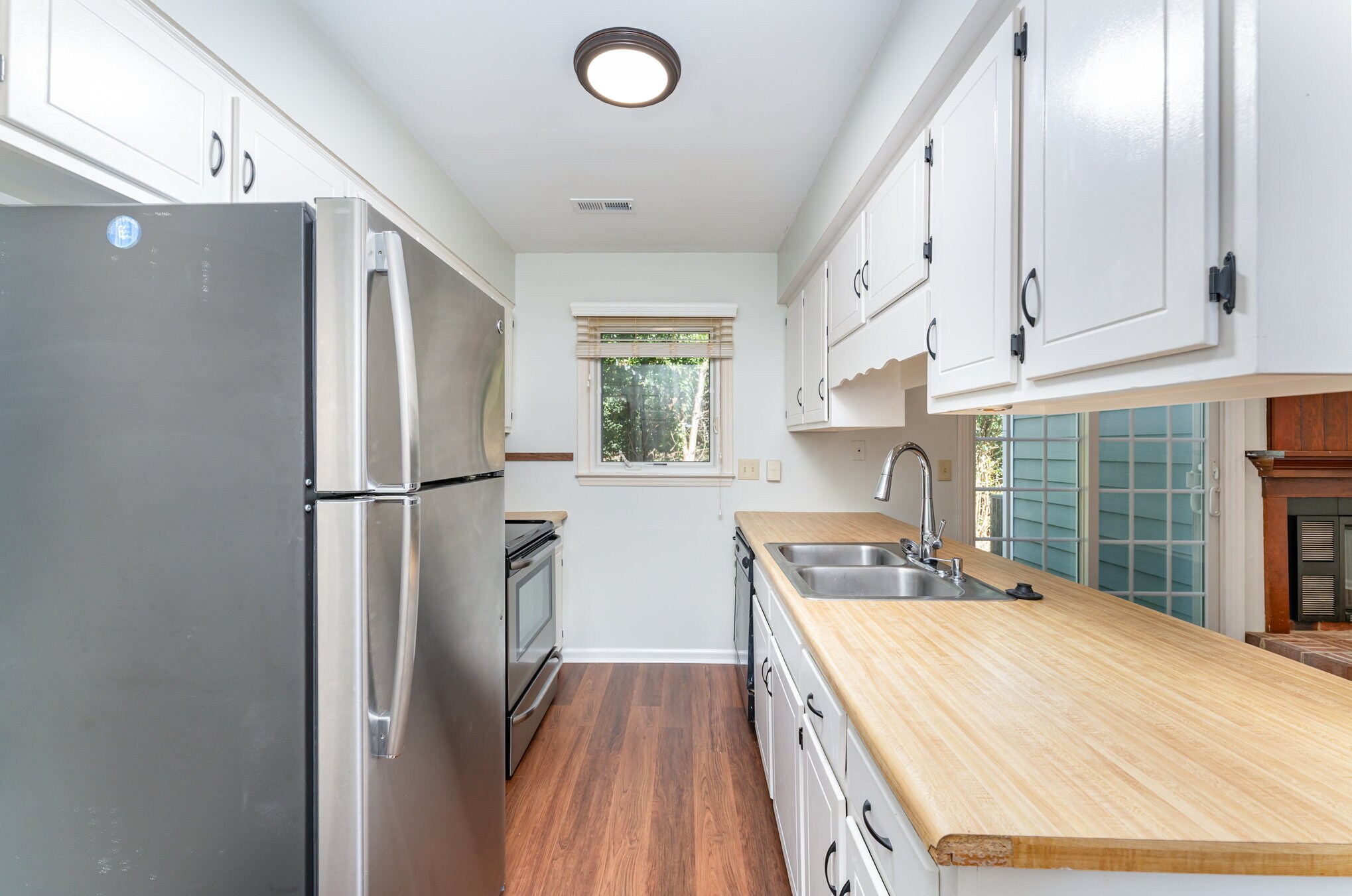 Building Photo - 1605 Budwood Dr