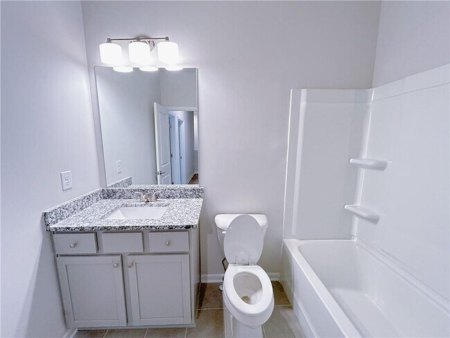 Building Photo - 2586 Mls Cmn Dr