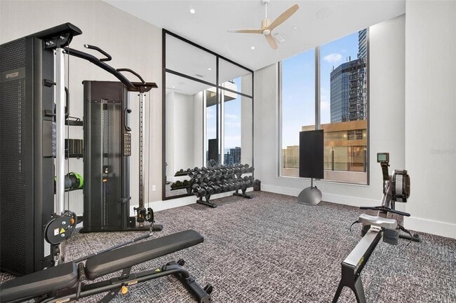 Building Photo - 275 1st Ave S