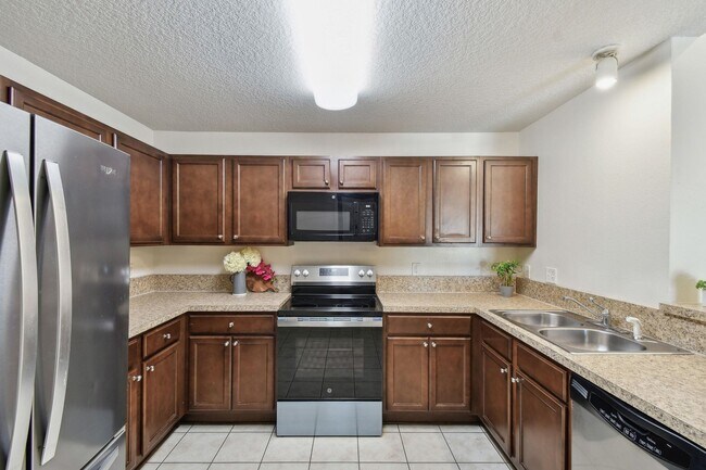 Building Photo - 2481 Golden Lake Loop