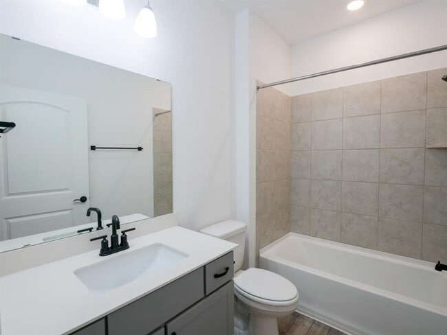 Building Photo - 103 Kitty Hawk Rd