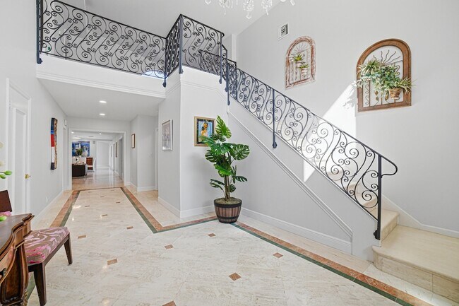 Building Photo - 2519 Barcelona Dr