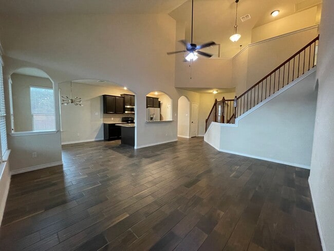 Building Photo - 3240 Valentino Dr