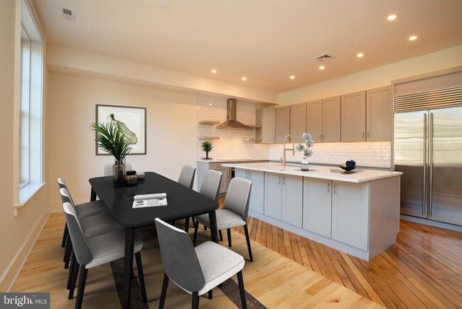 Building Photo - 71 S Main St