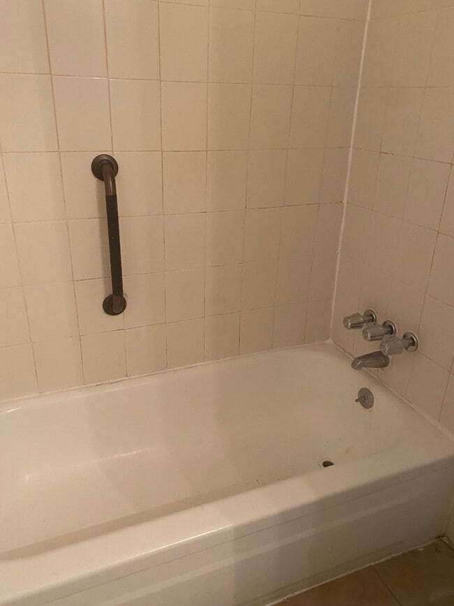 Floorplan - Applegate Apartments