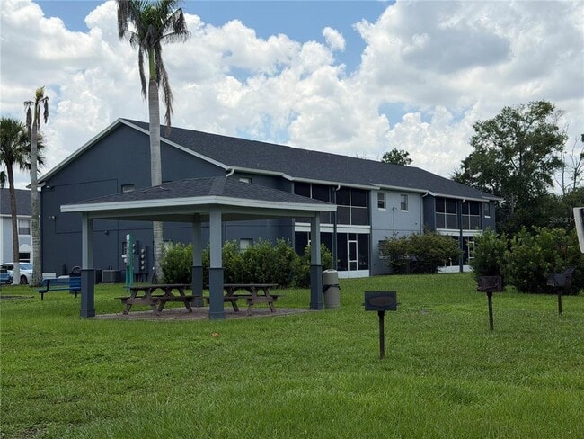 Building Photo - 4160 Pershing Pointe Pl
