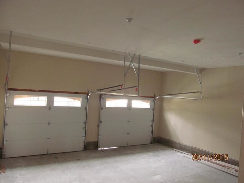 Building Photo - 214 Dallaire