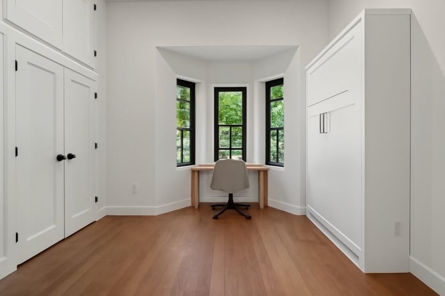 Building Photo - 41 47th St