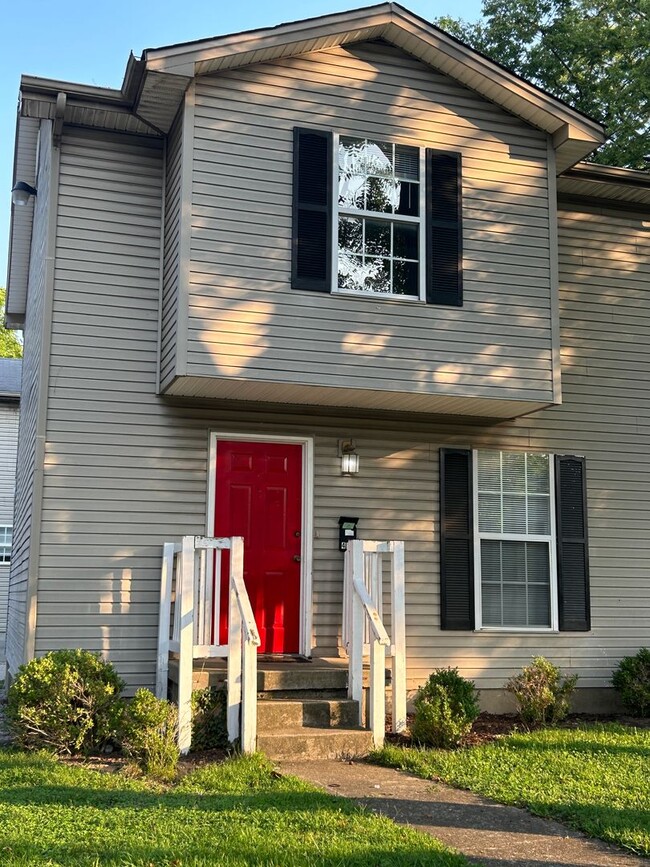 Building Photo - 415 Oldham Ave