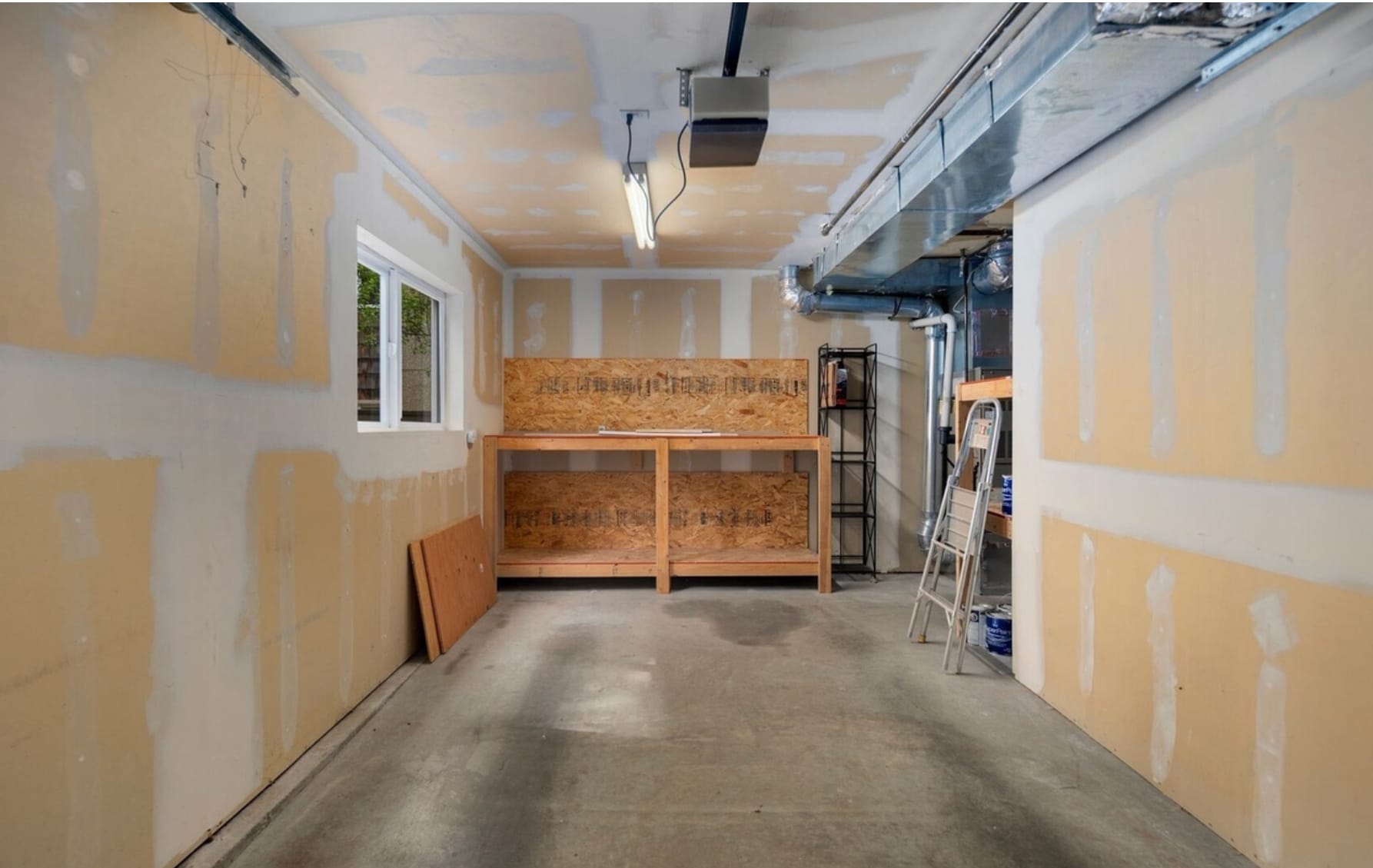 Garage/Storage - 4135 Chilberg Ave SW