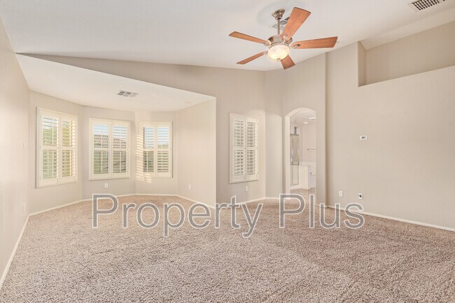 Building Photo - 8355 W Molly Ln