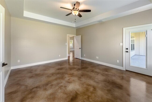 Building Photo - 123 Kikipua