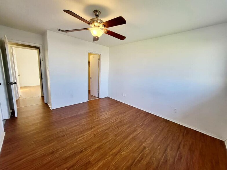 Building Photo - 4016 Eastridge Dr