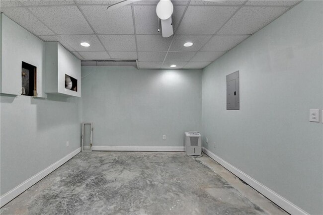 Building Photo - 2455 Kirkstone Dr