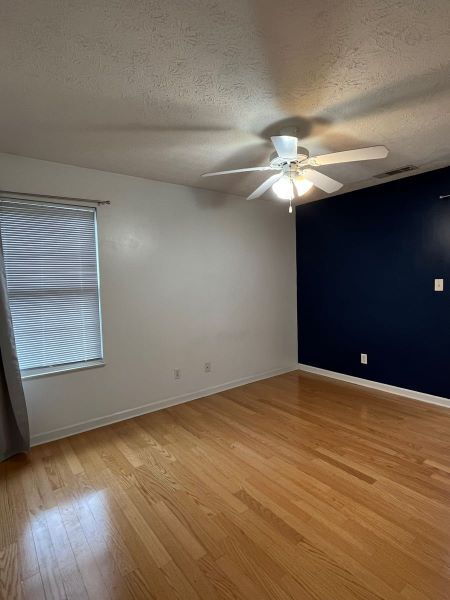 Building Photo - 3 bdrm/2 ba coming soon, close to downtown