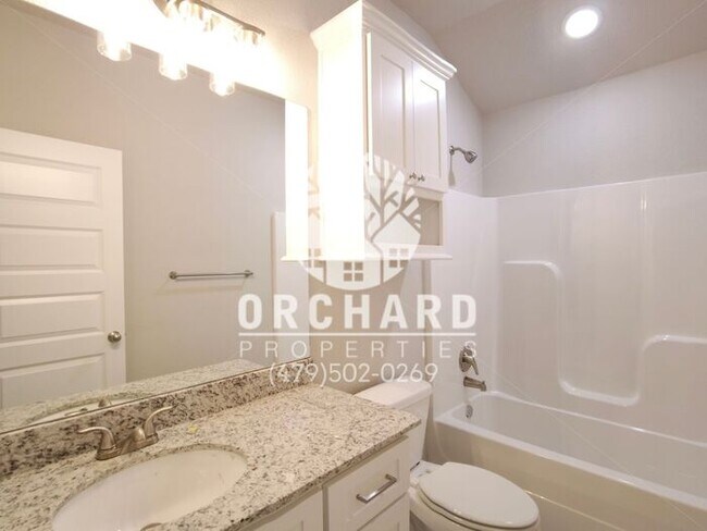 Building Photo - Tontitown- Single-Family Home- 4 Bedroom A...