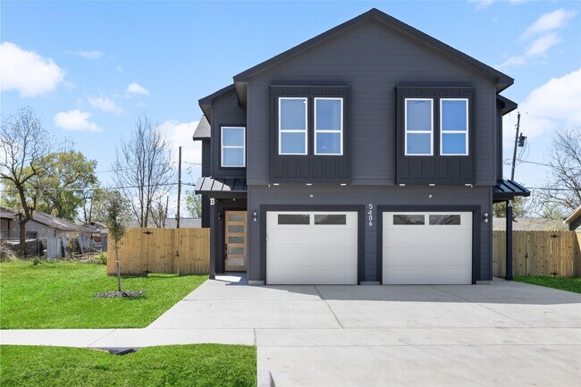 Building Photo - 5406 Longmeadow St