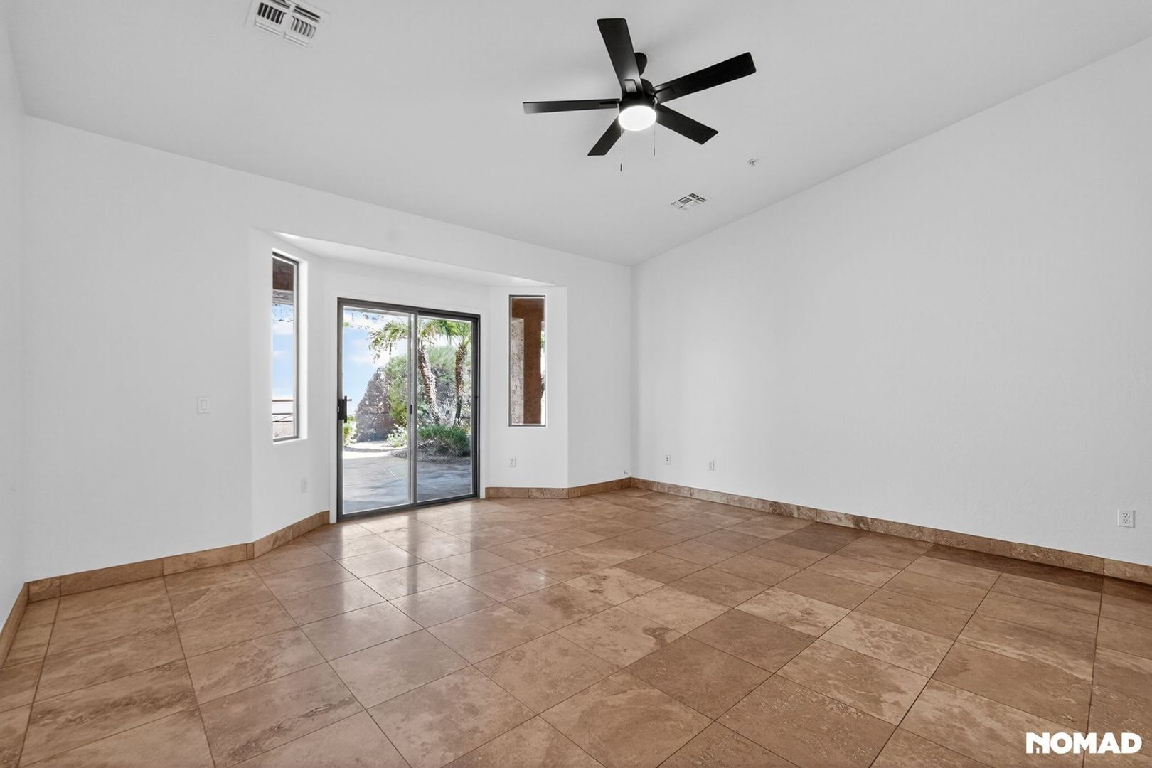 Building Photo - 7742 E Los Gatos Dr