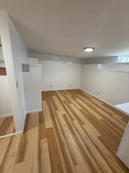 Building Photo - 8003 Harvard Dr