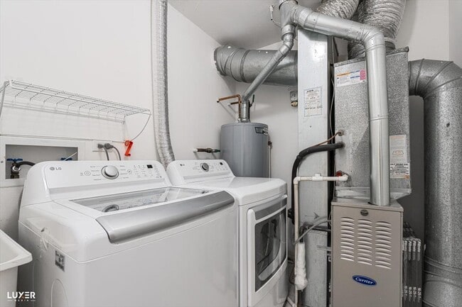 Building Photo - 7424 Lincoln Ave