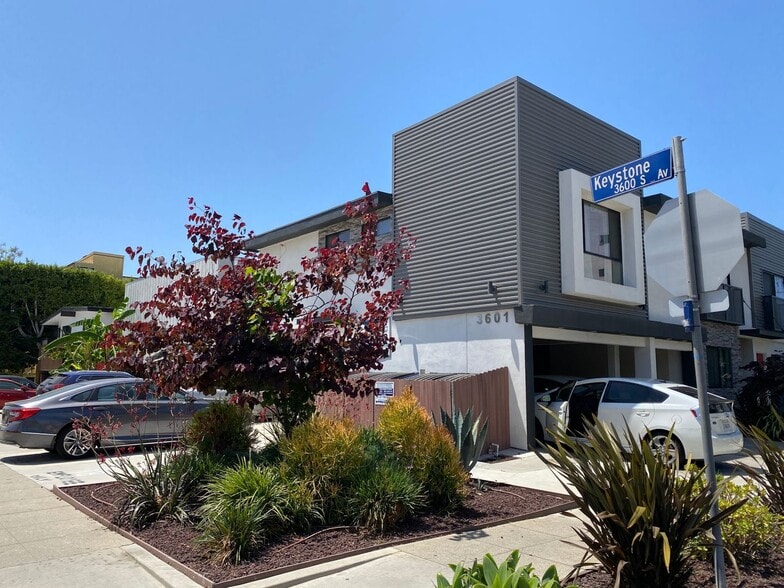 Building Photo - 3601 Keystone Av